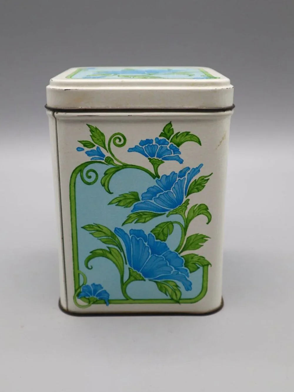 Vintage Small Floral Art Nouveau Decorative Storage Tin Blue & White 5 1/2